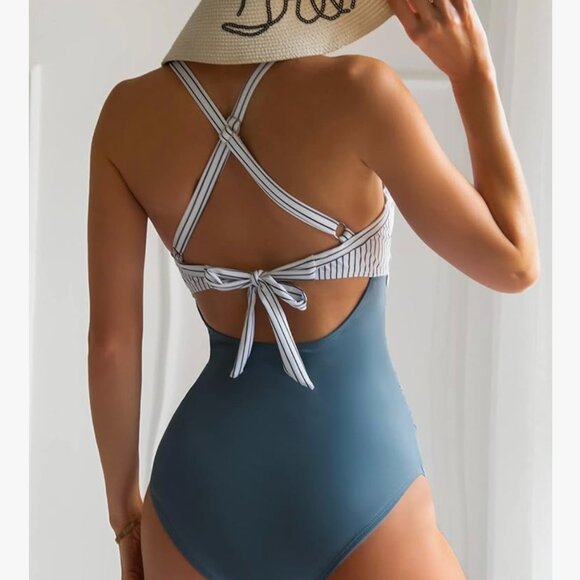 One piece women's size L swimsuit - Picture 2 of 2